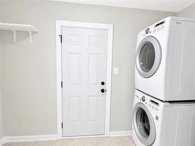 4028 Foxwood DR, Virginia Beach, VA 23462