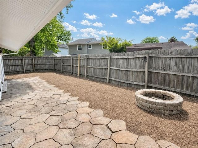 4028 Foxwood DR, Virginia Beach, VA 23462