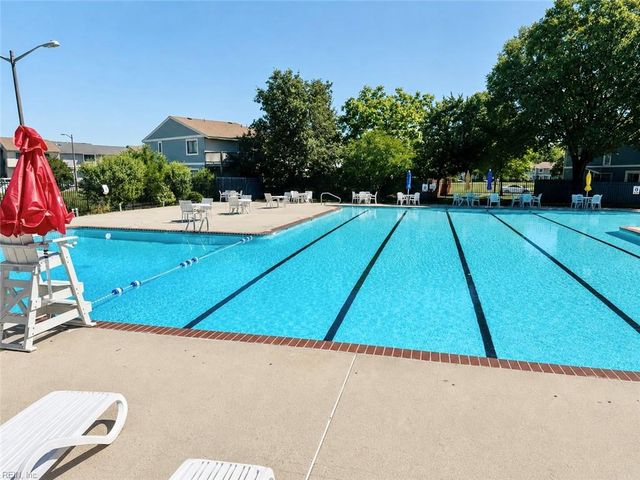 4028 Foxwood DR, Virginia Beach, VA 23462
