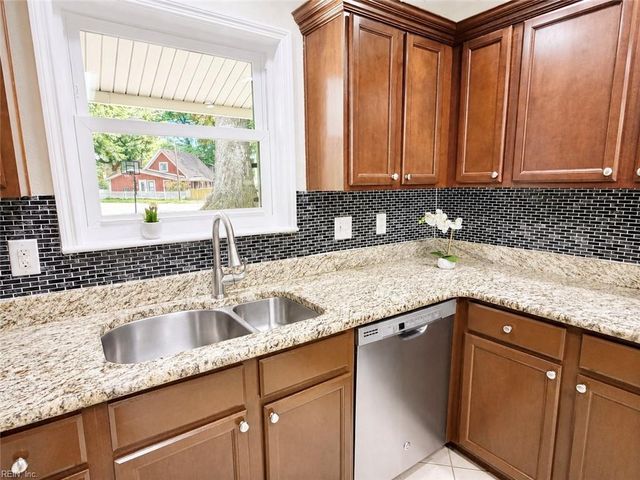 4028 Foxwood DR, Virginia Beach, VA 23462