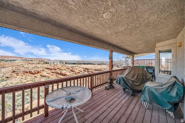 976 N QUAIL RIDGE DR, Washington, UT 84780