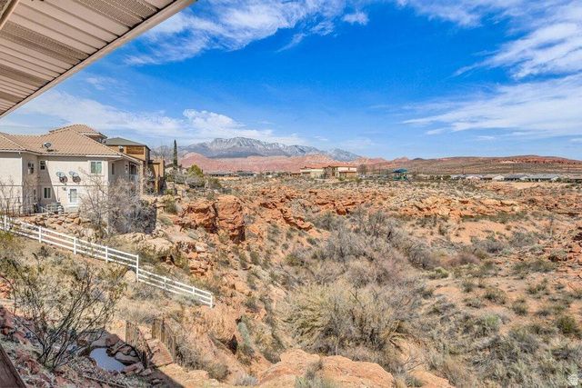 976 N QUAIL RIDGE DR, Washington, UT 84780