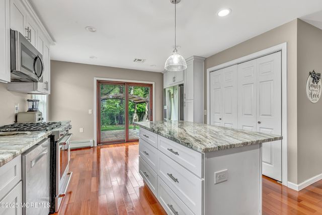 14 Santiago Drive W, Toms River, NJ 08757