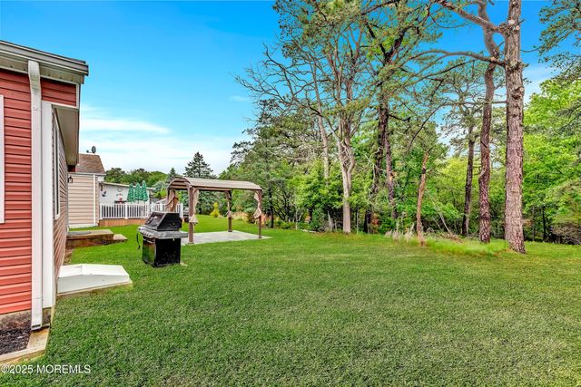 14 Santiago Drive W, Toms River, NJ 08757