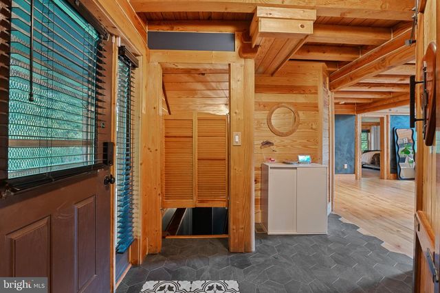 8 HOPE VALLEY LN, Stafford, VA 22554