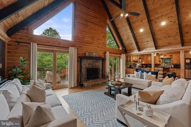 8 HOPE VALLEY LN, Stafford, VA 22554