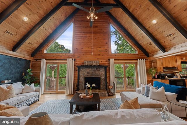 8 HOPE VALLEY LN, Stafford, VA 22554