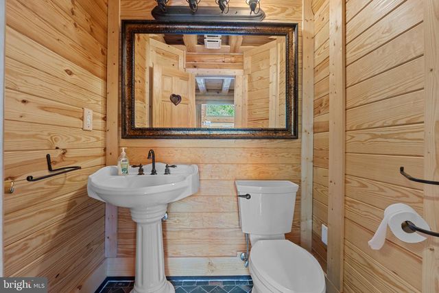 8 HOPE VALLEY LN, Stafford, VA 22554