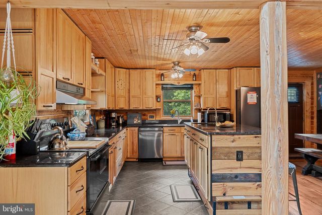 8 HOPE VALLEY LN, Stafford, VA 22554