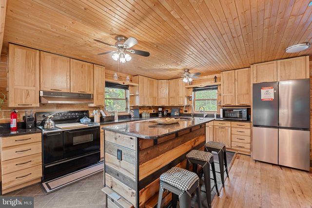 8 HOPE VALLEY LN, Stafford, VA 22554