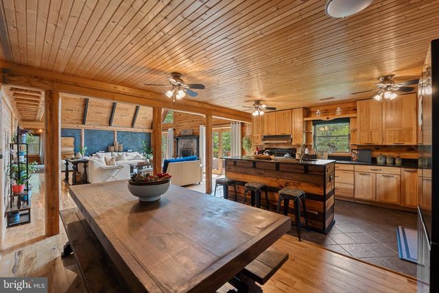 8 HOPE VALLEY LN, Stafford, VA 22554