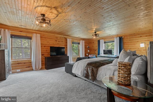 8 HOPE VALLEY LN, Stafford, VA 22554