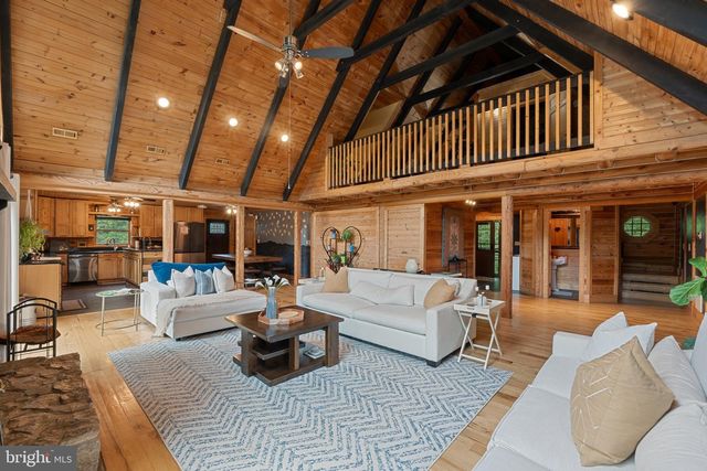 8 HOPE VALLEY LN, Stafford, VA 22554