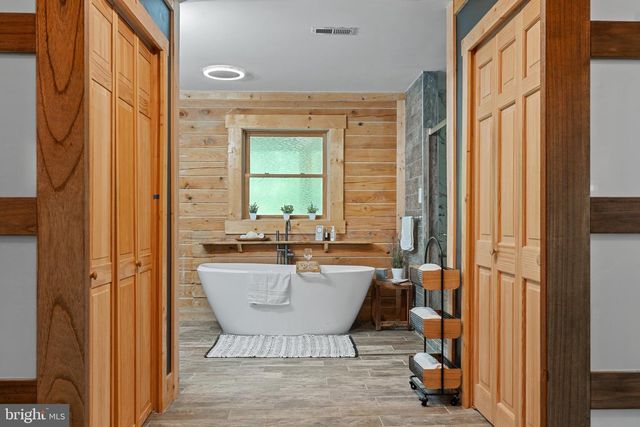 8 HOPE VALLEY LN, Stafford, VA 22554