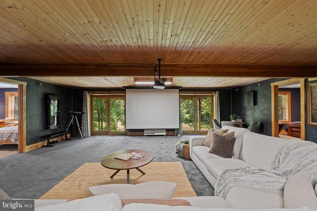 8 HOPE VALLEY LN, Stafford, VA 22554