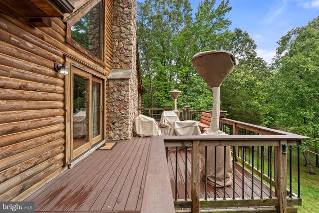 8 HOPE VALLEY LN, Stafford, VA 22554