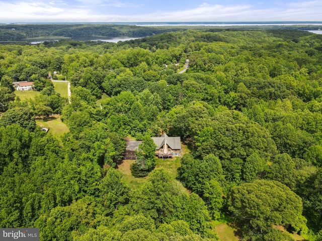 8 HOPE VALLEY LN, Stafford, VA 22554