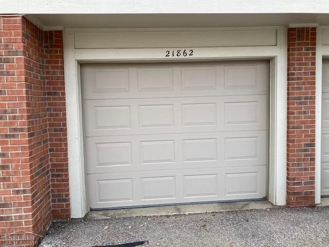 21868 Hartford Way, Macomb Twp, MI 48042