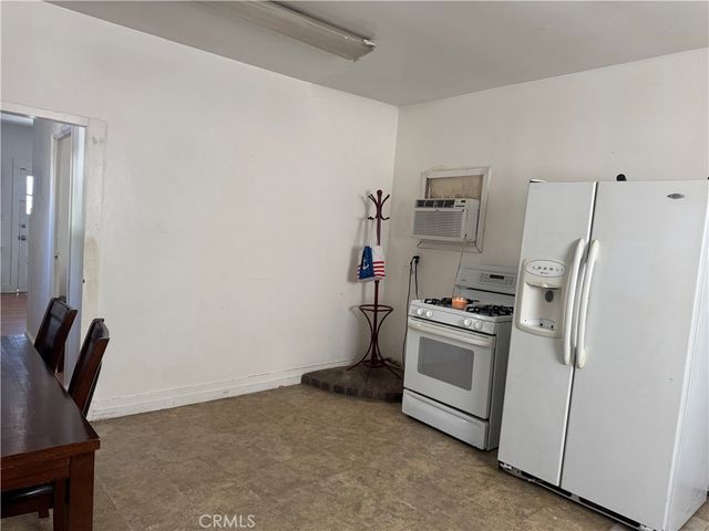 408 Pioneer Street, Barstow, CA 92311