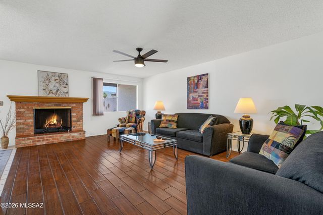 9027 E Palms Park Drive, Tucson, AZ 85715