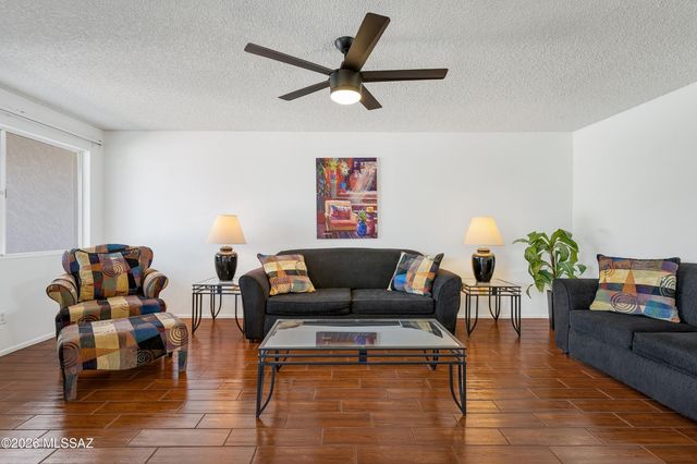 9027 E Palms Park Drive, Tucson, AZ 85715