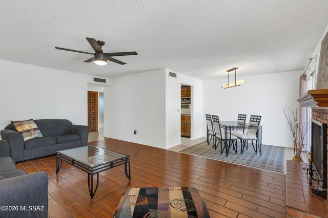 9027 E Palms Park Drive, Tucson, AZ 85715