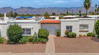 9027 E Palms Park Drive, Tucson, AZ 85715