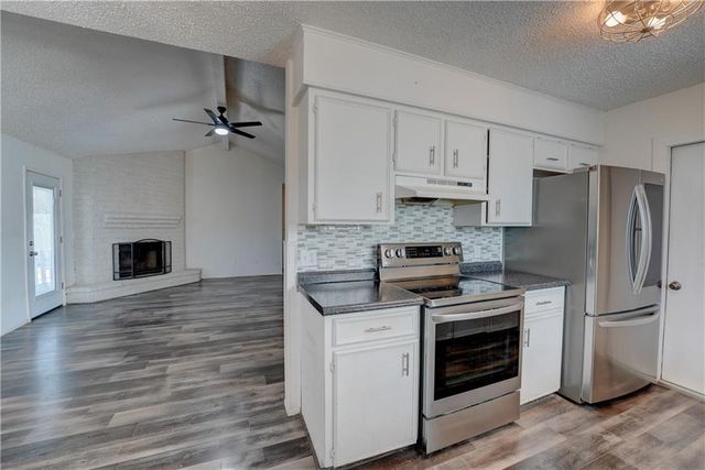 2310 Vialoux Dr, Corpus Christi, TX 78418