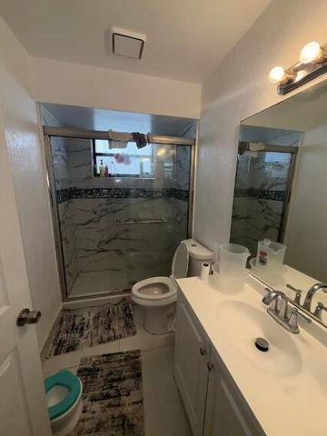 8421 Winnipesaukee Way, Lake Worth, FL 33467