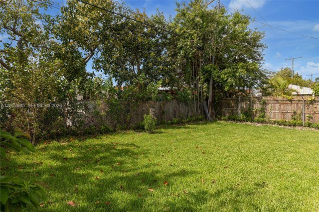 5550 SW 4th St, Miami, FL 33134