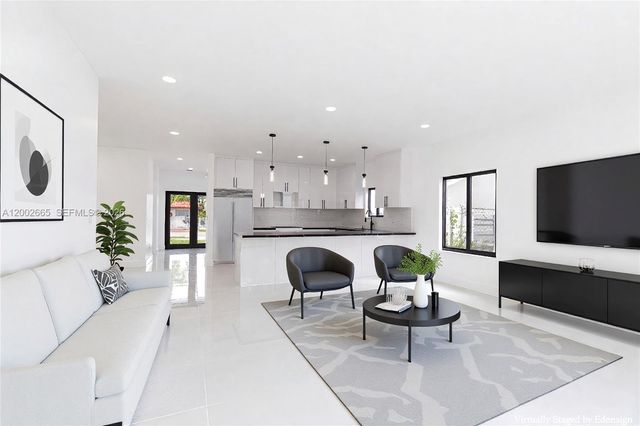 5550 SW 4th St, Miami, FL 33134