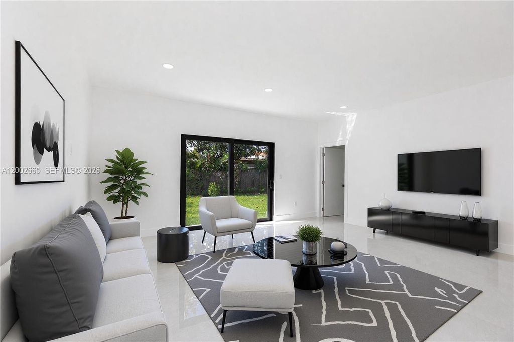 5550 SW 4th St, Miami, FL 33134