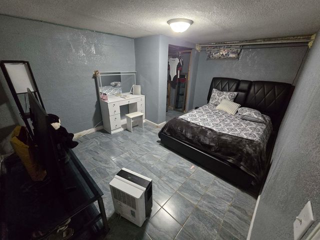 2003 Randolph Street, Waterloo, IA 50702