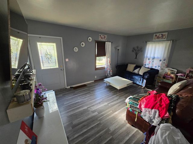 2003 Randolph Street, Waterloo, IA 50702