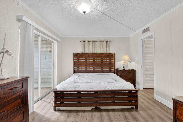 111 Normandy Lane, Delray Beach, FL 33484