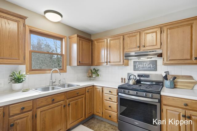 158 Teasel Street NE, Comstock Park, MI 49321