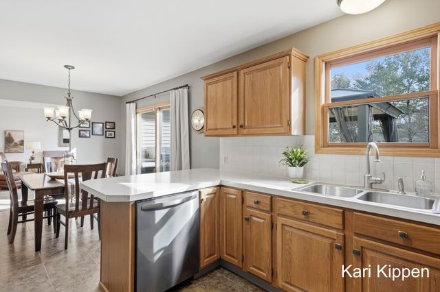 158 Teasel Street NE, Comstock Park, MI 49321