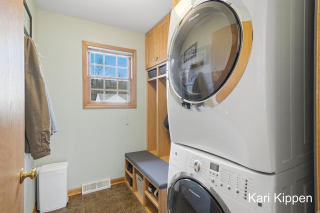 158 Teasel Street NE, Comstock Park, MI 49321