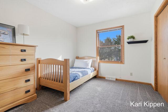 158 Teasel Street NE, Comstock Park, MI 49321