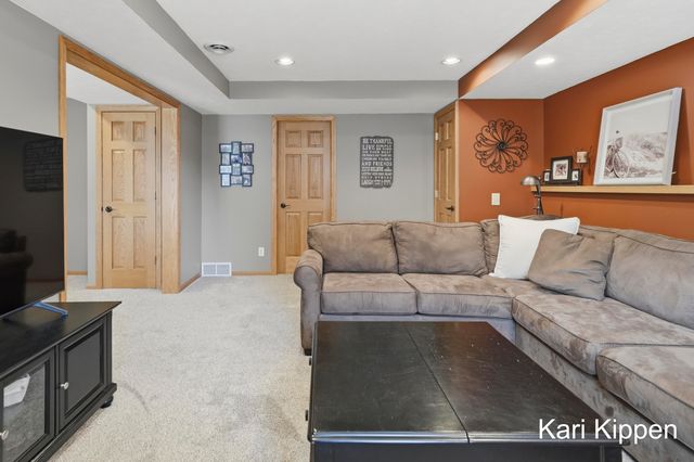 158 Teasel Street NE, Comstock Park, MI 49321