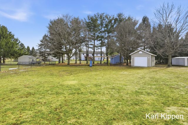 158 Teasel Street NE, Comstock Park, MI 49321