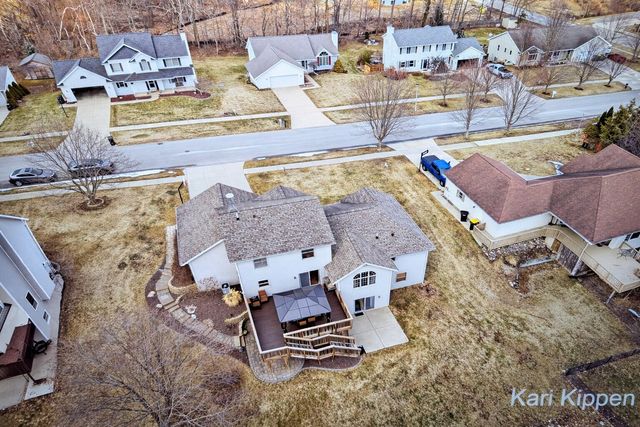 158 Teasel Street NE, Comstock Park, MI 49321