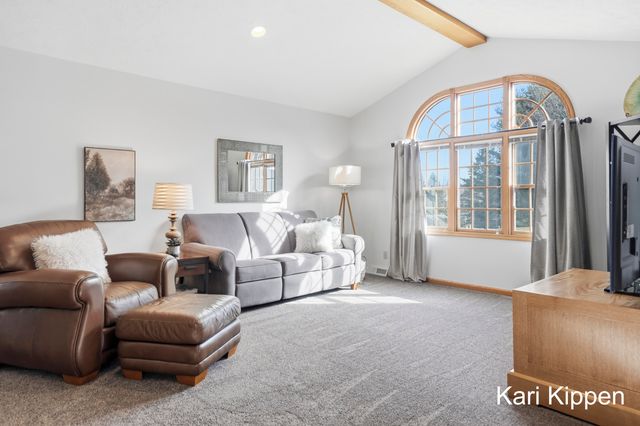 158 Teasel Street NE, Comstock Park, MI 49321