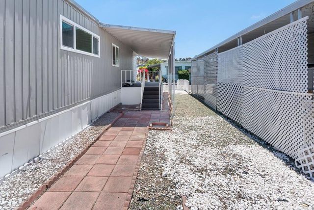 221 El Camino Real 52, Oceanside, CA 92058