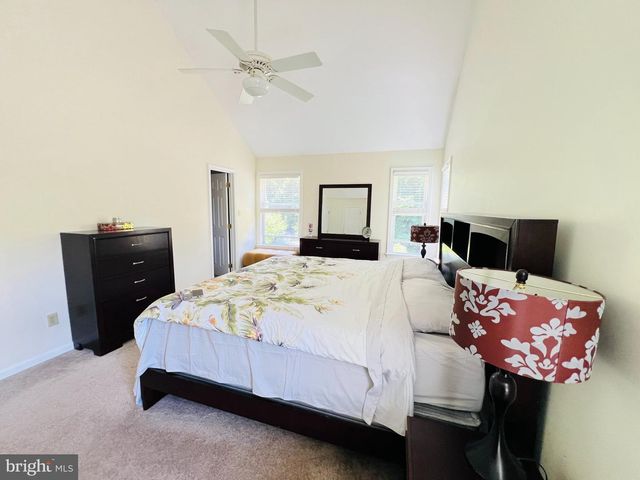 952 VALLEYBROOK RD, Garnet Valley, PA 19060