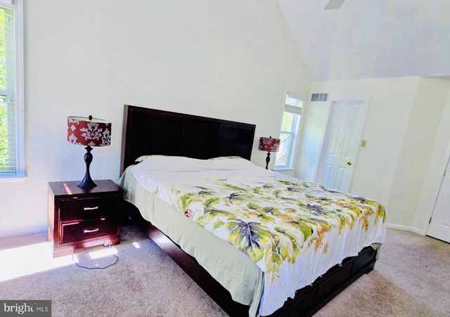 952 VALLEYBROOK RD, Garnet Valley, PA 19060