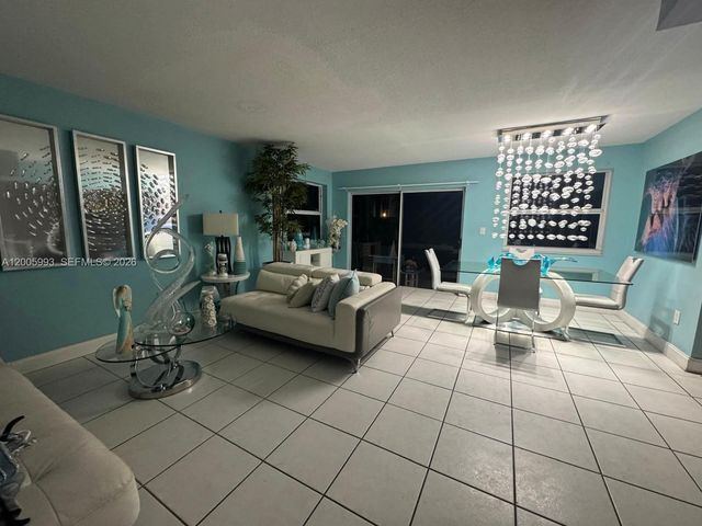 13216 SW 10th Ter, Miami, FL 33184