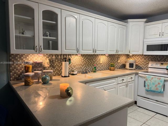 13216 SW 10th Ter, Miami, FL 33184