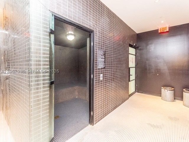 121 NE 34th St 1014, Miami, FL 33137