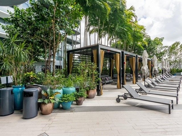 121 NE 34th St 1014, Miami, FL 33137